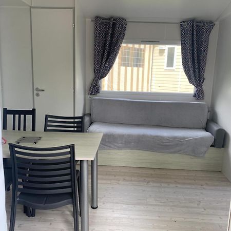 Mobil Home 10 M Et Mme Colas Litteau Dış mekan fotoğraf